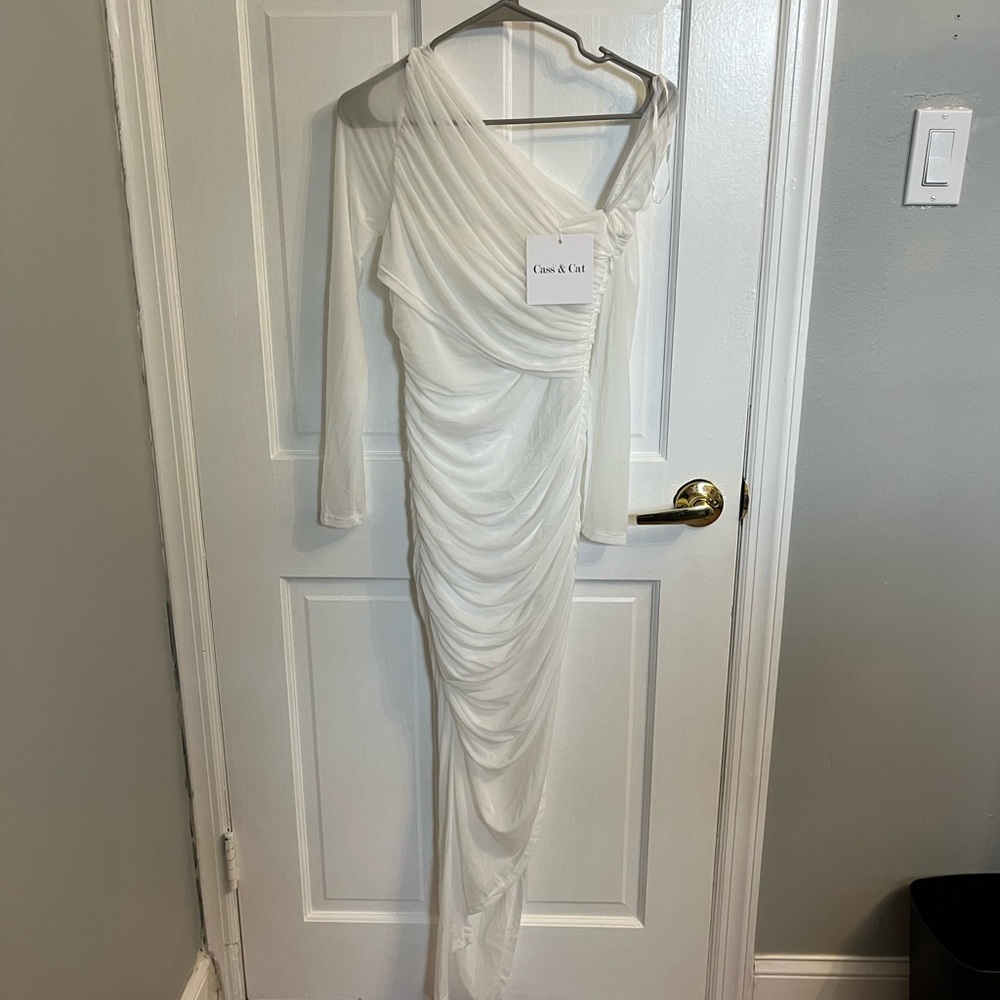 Chic One-Shoulder White Dress